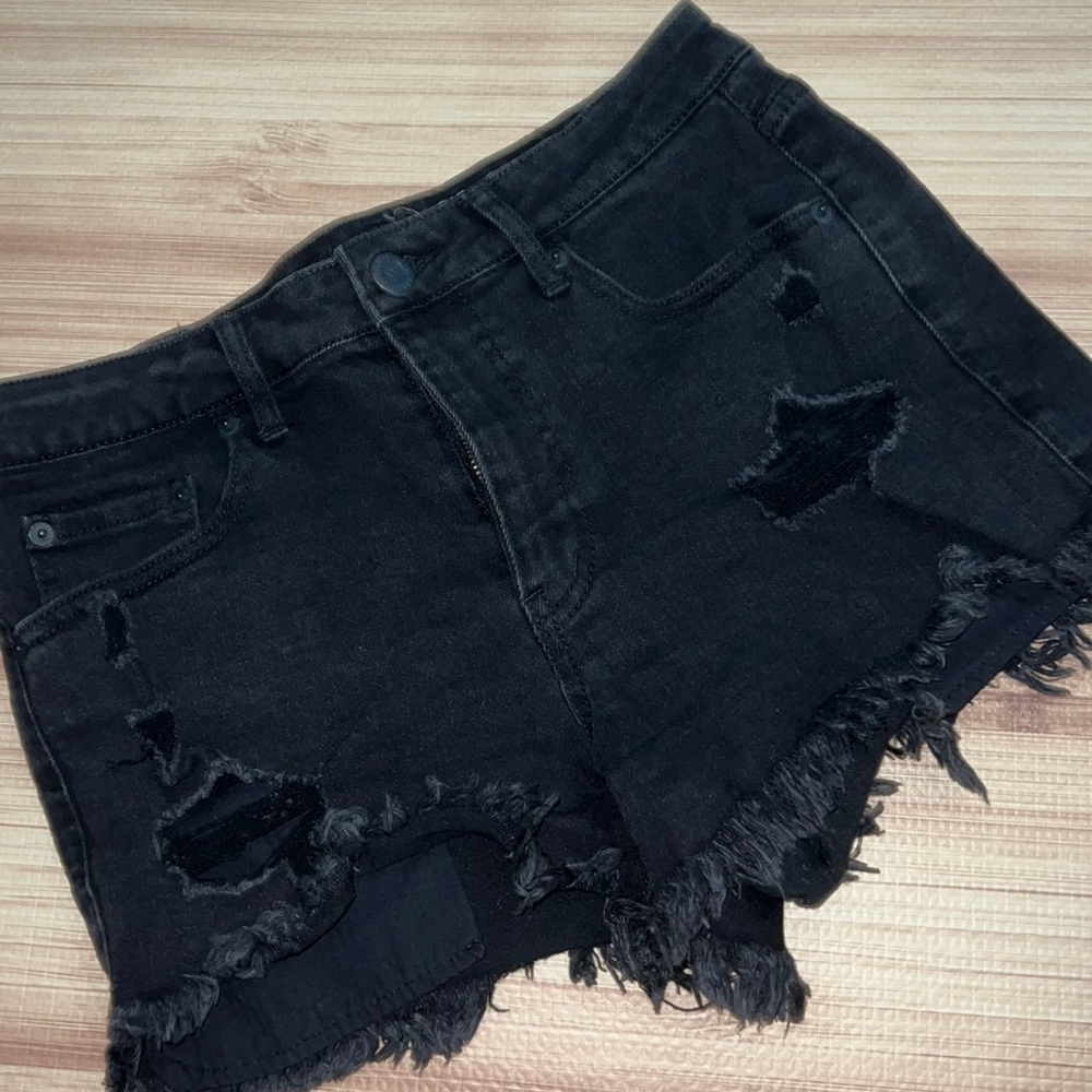 Aeropostale black distressed denim shorts, size 6, “high waisted shorty” style